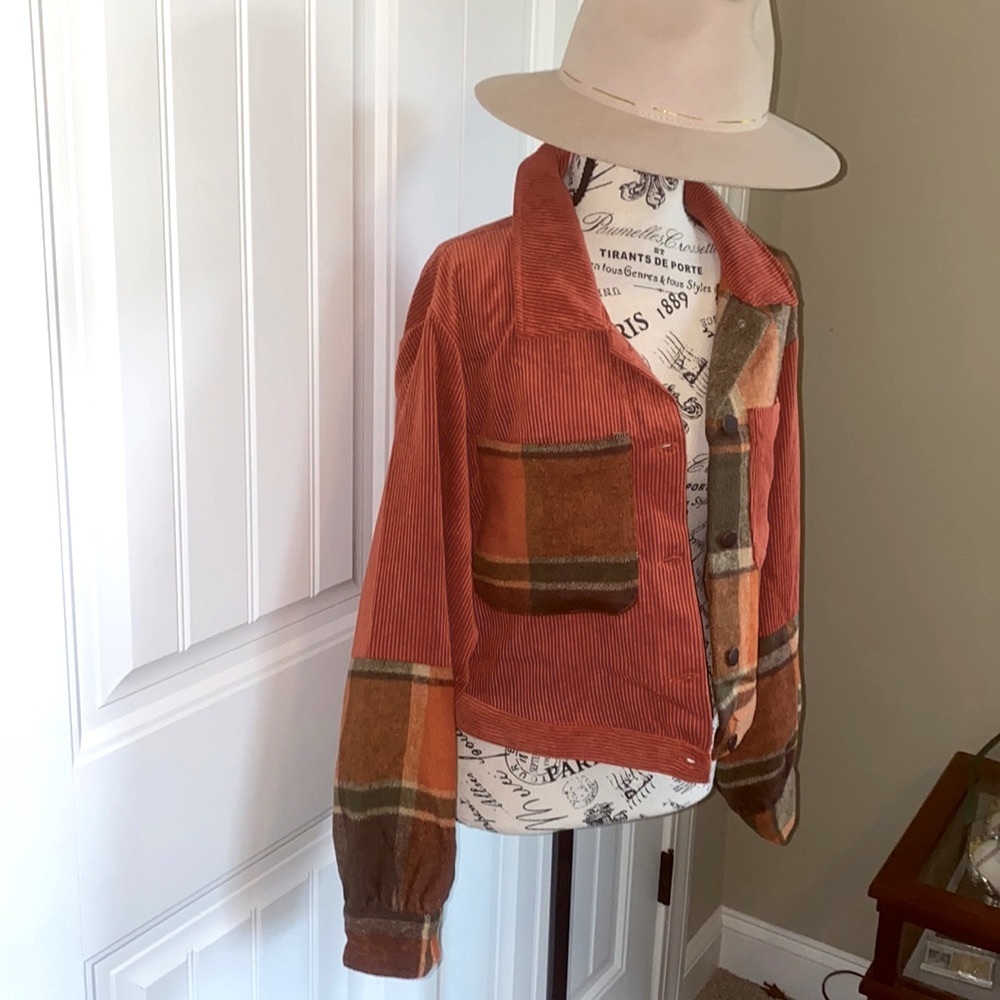 Boutique Fall Shacket - Picture 6 of 7